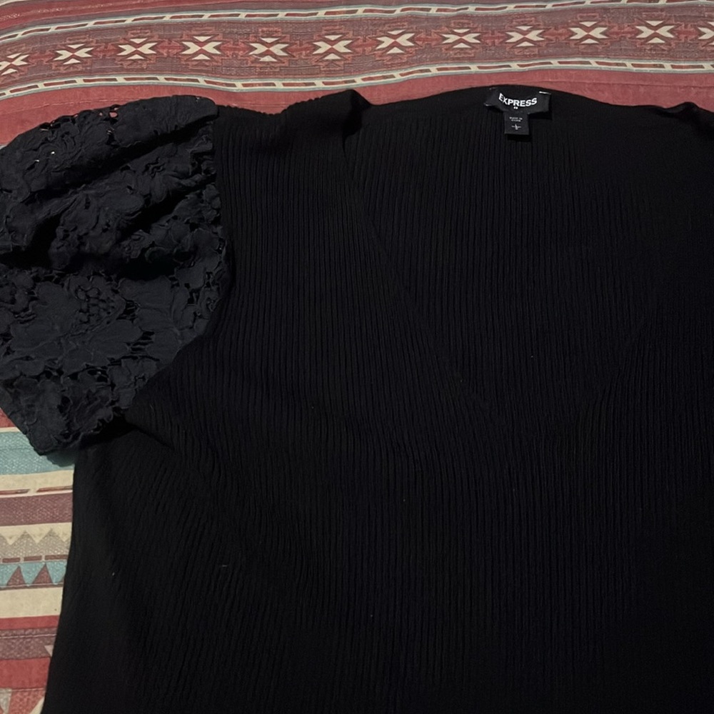 Express black top - Picture 2 of 6